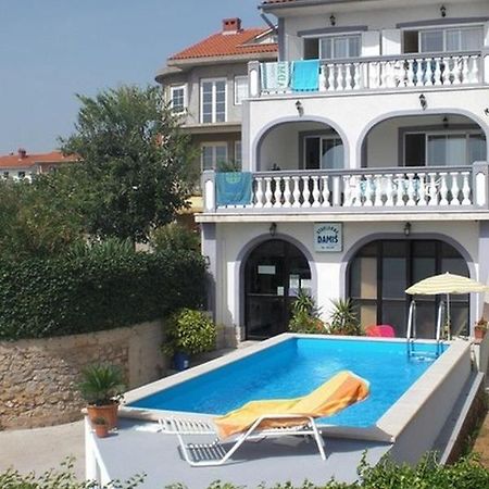 Apartments Villa Angela คิร์ก ภายนอก รูปภาพ