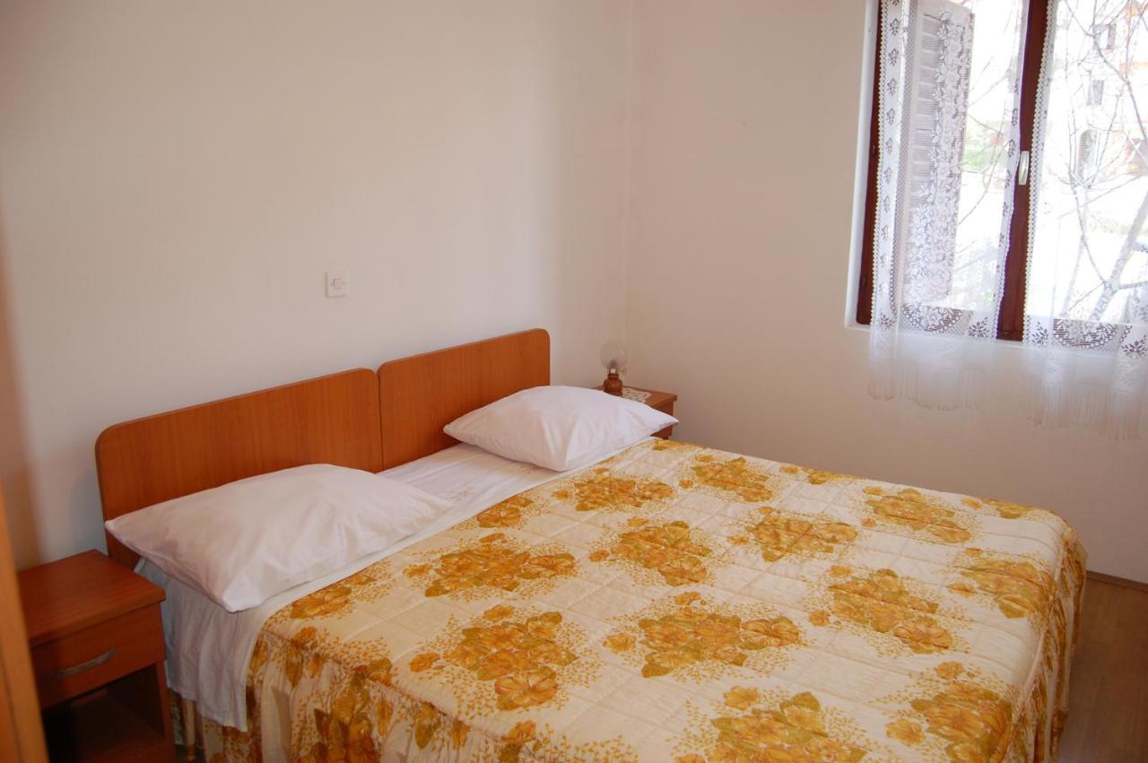 Apartments Villa Angela คิร์ก ห้อง รูปภาพ