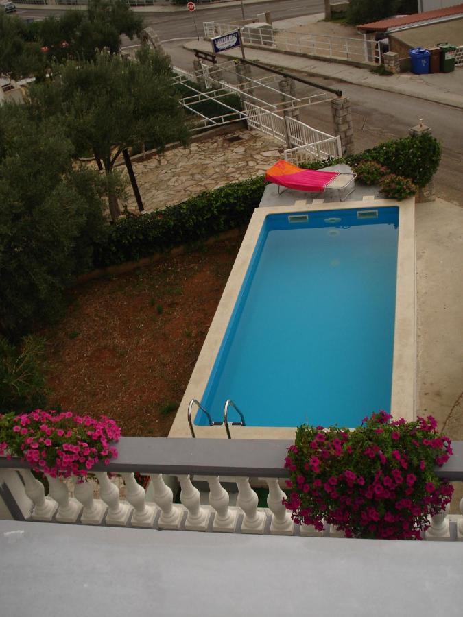 Apartments Villa Angela คิร์ก ห้อง รูปภาพ