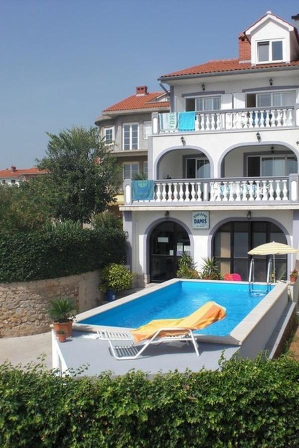 Apartments Villa Angela คิร์ก ภายนอก รูปภาพ