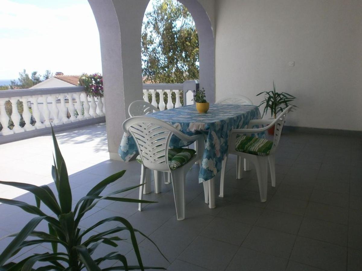Apartments Villa Angela คิร์ก ห้อง รูปภาพ