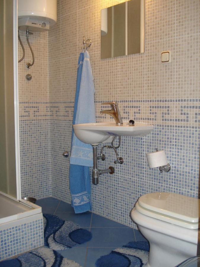 Apartments Villa Angela คิร์ก ห้อง รูปภาพ