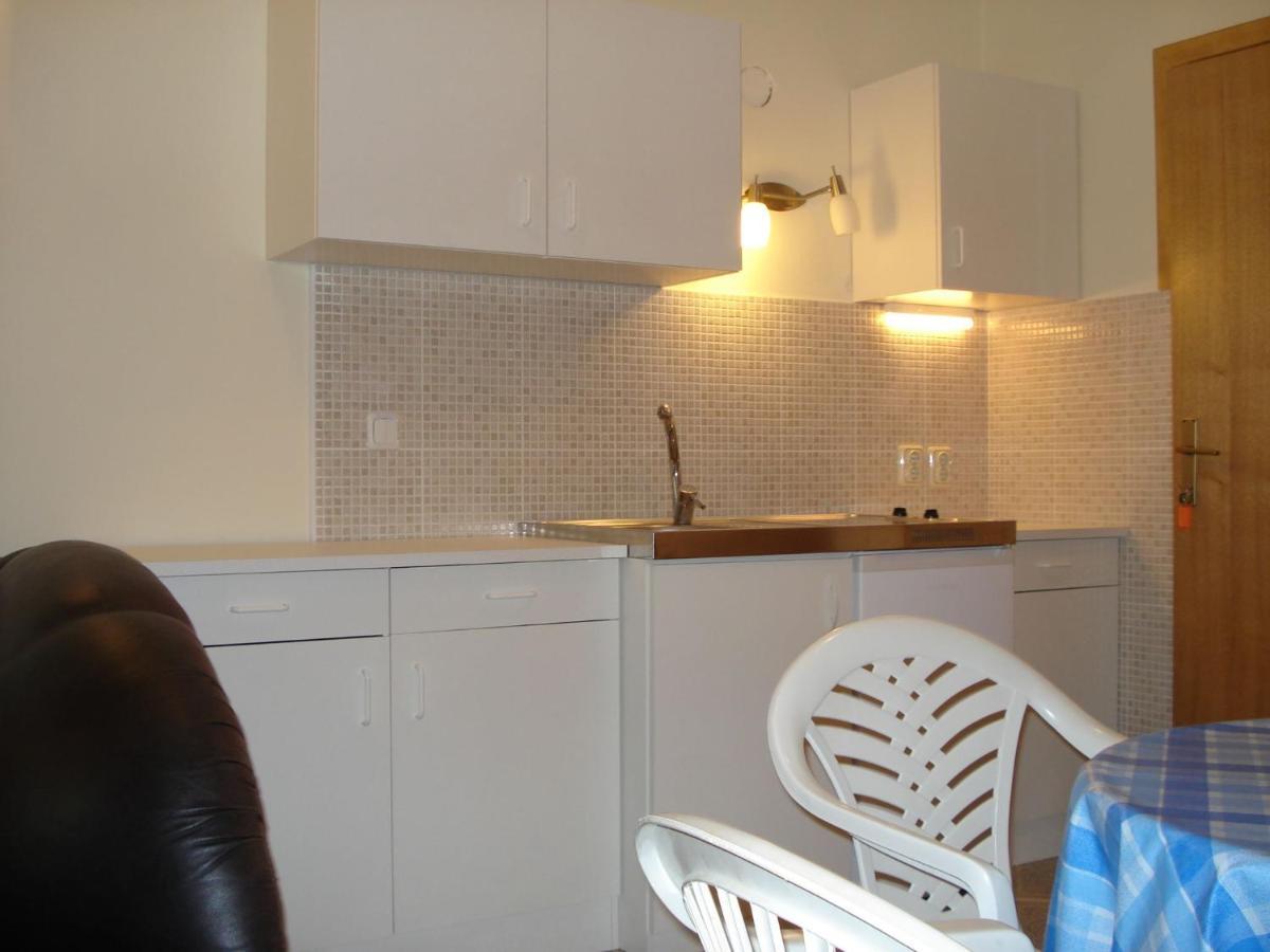 Apartments Villa Angela คิร์ก ห้อง รูปภาพ