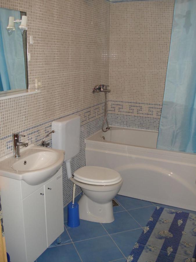 Apartments Villa Angela คิร์ก ห้อง รูปภาพ